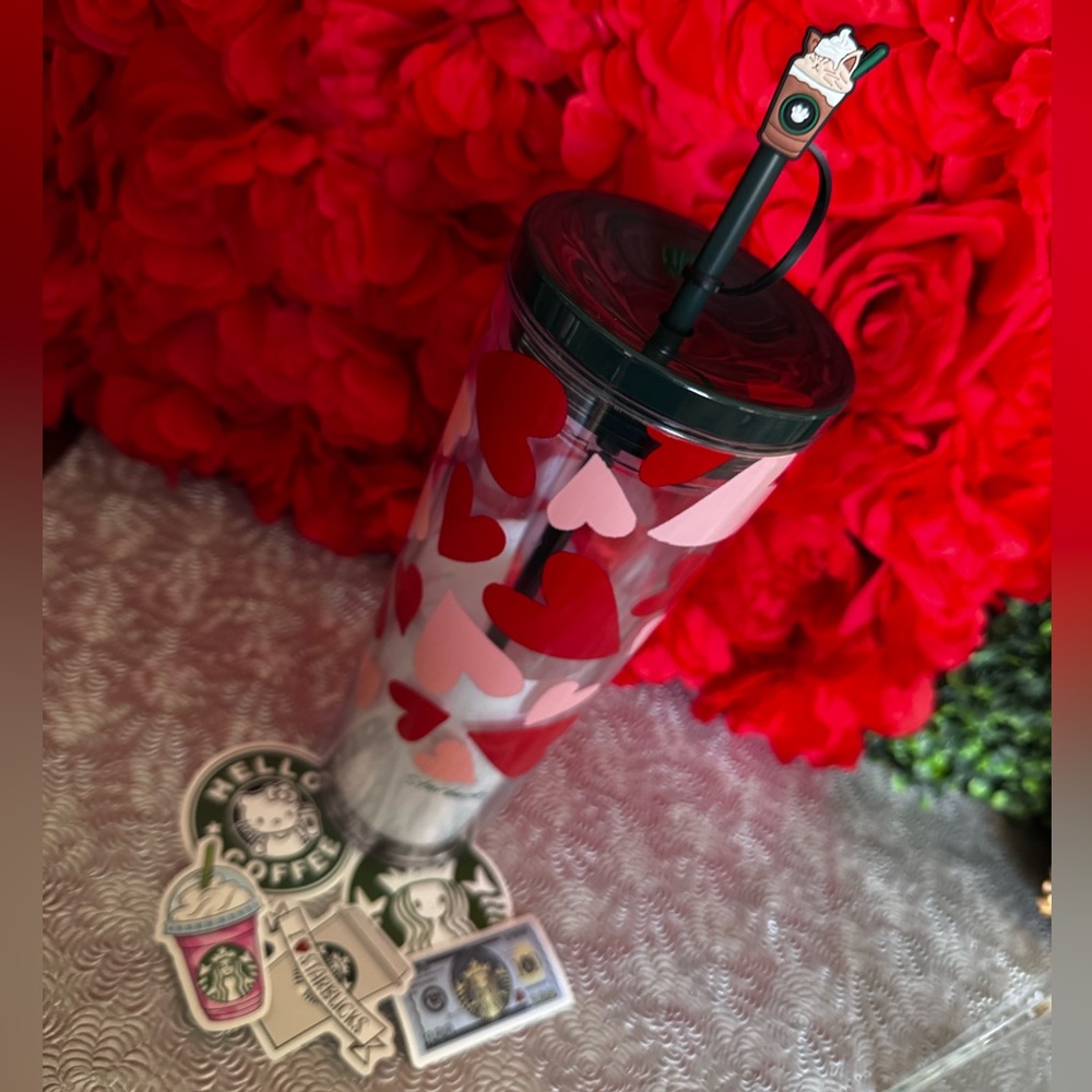 NWT♥️Starbucks 2026 Valentine’ Day Hearts 24 oz Plastic Cold Cup Tumbler